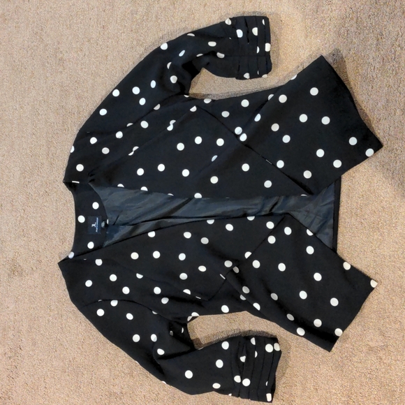 Women's Jacket - Picture 1 of 6